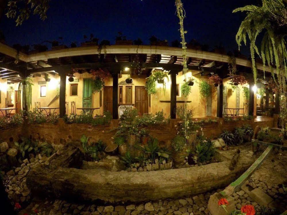 Hotel Eterna Primavera Antigua Esterno foto